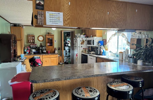 Caputa House | Quaint 3-bedroom mobile home with AC in Box Elder for the Sturgis Rally