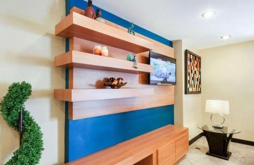 Biggs Field Hotel | Quality Inn Airport East