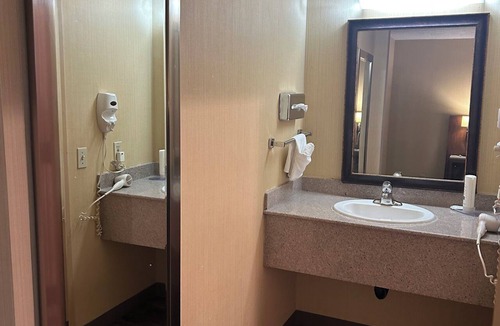 Greeley Hotel | Quality Inn and Conference Center Greeley Downtown