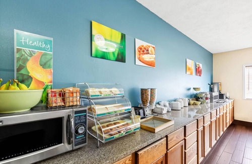 Springfield Hotel | Quality Inn and Suites Springfield Southwest near I-72