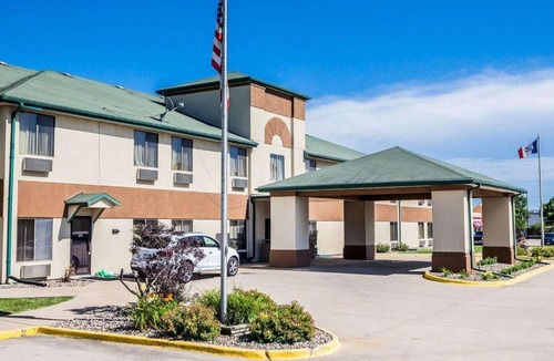 Altoona Hotel | Quality Inn & Suites Altoona - Des Moines