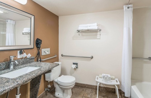 Walla Walla Hotel | Quality Inn & Suites Downtown Walla Walla