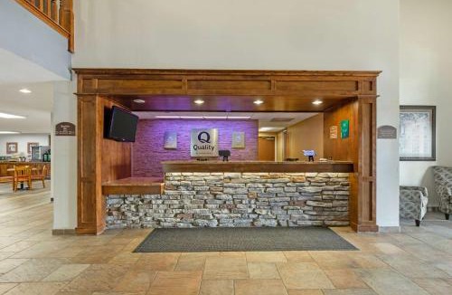 Fort Madison Hotel | Quality Inn & Suites Fort Madison near Hwy 61
