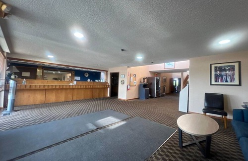 Marysville Apartment | Queen Bed Accessible Non-Smoking