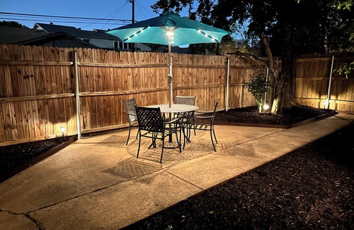 Bedford House | Quiet 3bd/2.5 bath near DFW Airport, Running Trails, Sports & Entertainment