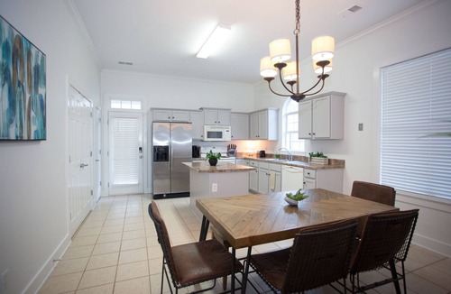 McCalla House | Quiet 3BR 2 Bath 1-level home, Fast Internet, Comfortable