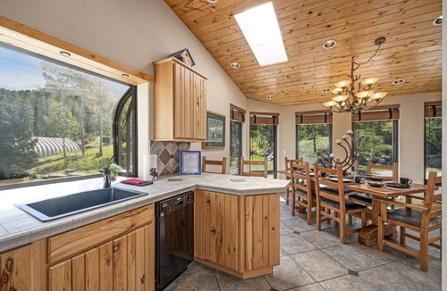 Little Valley Cabin | Quiet 4 Acres, Gym,Theater, Grill, & WILDLIFE! Sleeps 6 IN LUXURY! Lic 0335