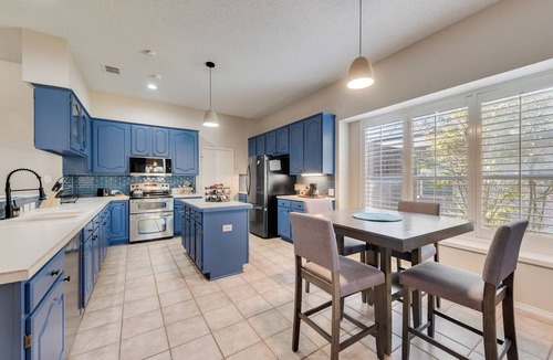 Lewisville House | Quiet and calm neighborhood