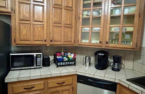 Abilene House | Quiet, Clean, and Cozy: The Stonecrest House!