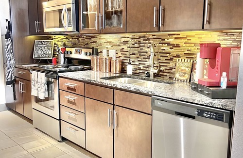 MacGregor Condo | Quiet Condo💎City View💎High Rise💎Balcony💎Pool💎Luxury