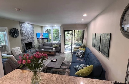 Lower Arapahoe Condo | Quiet condo in charming Boulder, walk to Pearl Street and CU!