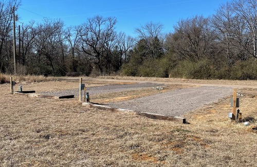 Van RV Rental | Quiet Country RV sites outside of Van, full hookups, close to Canton/Lindale