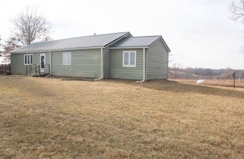 Columbia House | Quiet Escape Near Rathbun Lake & Public Hunting Grounds