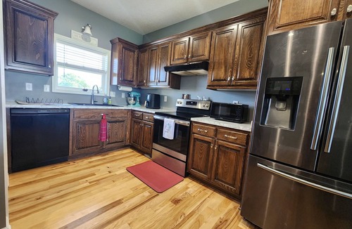 Odessa House | Quiet Furnished Home, Monthly Stays Welcome