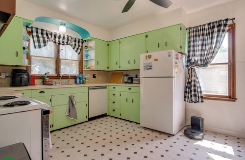 Rock Rapids House | Quiet Rock Rapids Home w/Deck & Large Yard