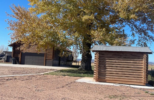 Roosevelt Cabin | Quiet Serenity with room for everyone with tons of activities nearby!