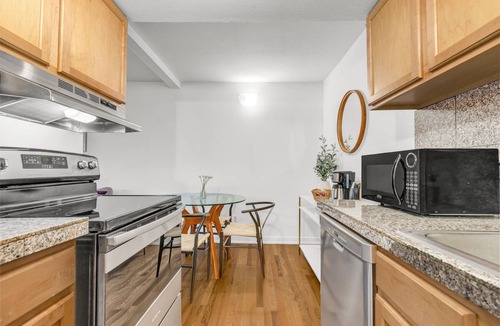 Newlands Apartment | Quiet, Spacious Mapleton Hill Apartment - Walk to Pearl Street - Walk to Hiking