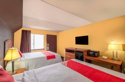 Odessa Hotel | Quiet Stay Near Memorial + Parking Included in Odessa, TX