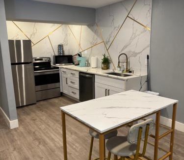 South Central Houston Apartment | Quirky Museum District Apartment in Prime Location