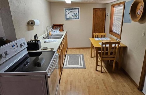 Freedom House | R & R Bunkhouse