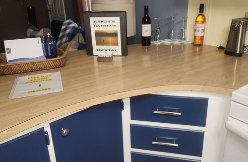 Moravia House | Randy's Rathbun Rental #3 Pet-Friendly! Free WIFI