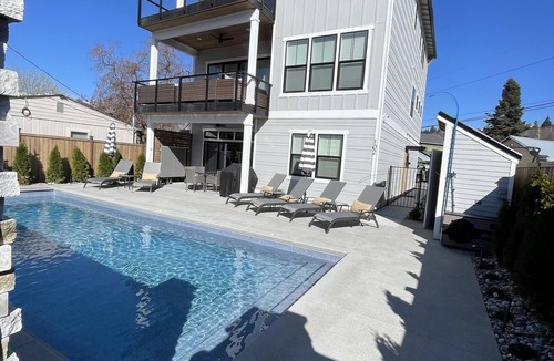 Wapato Point House | Rare Downtown Lake Home | Heated Pool | Sleeps Large Groups, Luxe new home - Private Saltwater pool