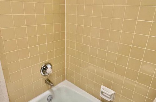 El Paso Apartment | Rare to find 2 bedrooms 1 King bed & 2 Twins beds 2 bathrooms