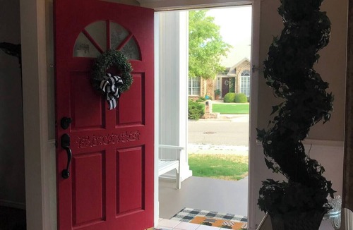 Bandolero - Tarascas House | Ready for immediate move in! 4 Bdrooms, West EP