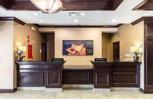 Mineral Wells Hotel | Red Lion Inn & Suites Mineral Wells