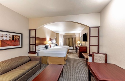 Mineral Wells Hotel | Red Lion Inn & Suites Mineral Wells