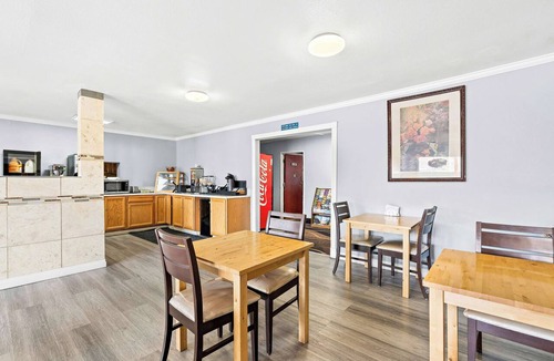 Yakima Hotel | Red Lion Inn & Suites Yakima
