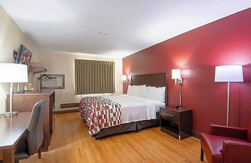 Cameron Hotel | Red Roof Inn Cameron