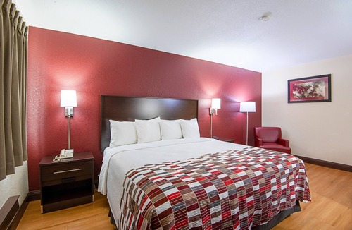 Cameron Hotel | Red Roof Inn Cameron