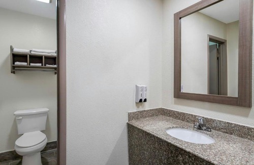 Nacogdoches Hotel | Red Roof Inn Nacogdoches