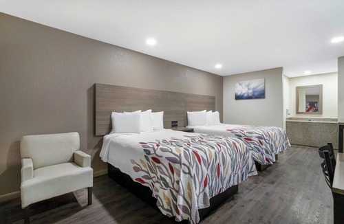 Nacogdoches Hotel | Red Roof Inn Nacogdoches