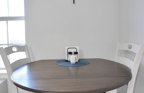Aztec Apartment | Redspeck Apartments- Stylish Stay On West Aztec