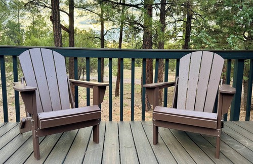 Overgaard Cabin | ReelParadise Cabin 3BR/2BA with AC, WiFi, cable - ready for your quick escape!