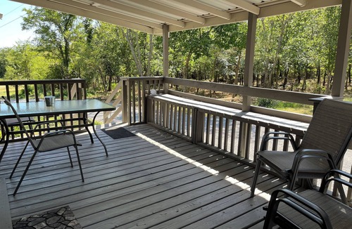 Hulbert House | Relax after a Day on the Lake!
