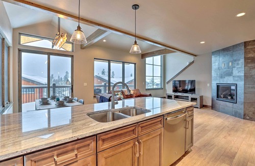 Wildernest Apartment | Relax Fireside: Silverthorne Home 11 Mi to Skiing!
