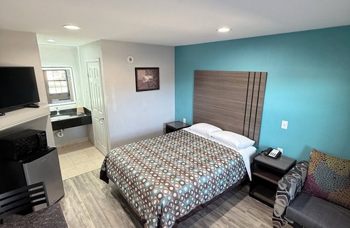 Bryan Hotel | Relax Inn