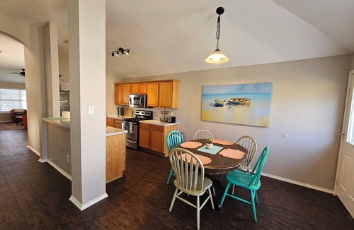 Dallas House | Relax & Play Dallas Home Sleeps 10 Near Parks & Attractions