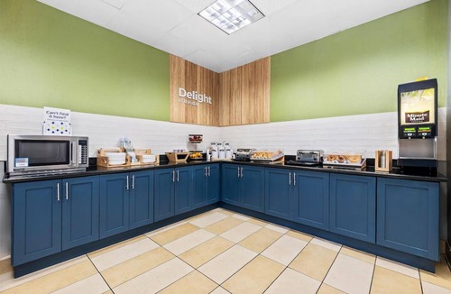 Amarillo Hotel | Relax w/Local Dining and Shopping in a Comfortable + Fully Equipped Guest Room