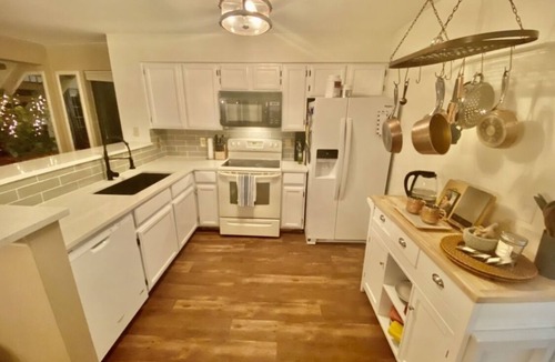 Gunbarrel Condo | Remodeled Condo 2 BDR/2BA + Loft office, pool/hot tub