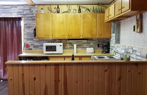 Wheatland Cabin | Remote peaceful cabin, great wildlife viewing, hunting and fishing close by