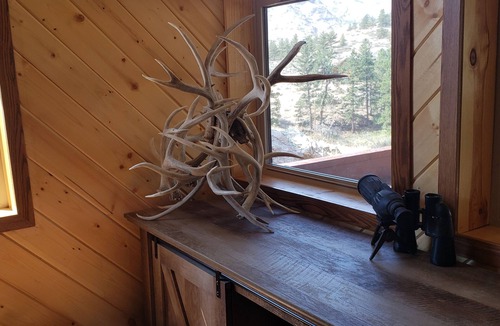 Wheatland Cabin | Remote peaceful cabin, great wildlife viewing, hunting and fishing close by