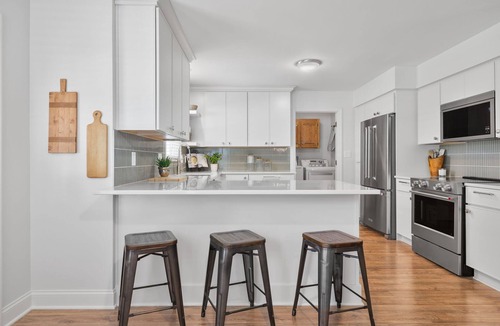 Overland Park House | Renovated 4-bedroom Home in the Heart of Overland Park