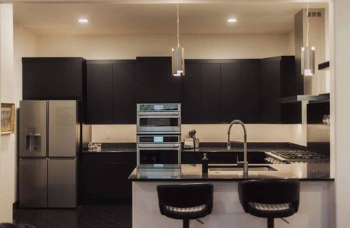 Billings House | Renovated & Modern 8 Guest Stay - Midtown Billings