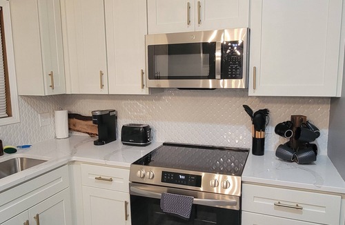 Council Bluffs Apartment | Renovated Owner’s Suite - Your Cozy Home Away From Home