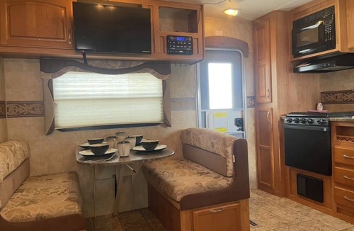 Van Buren House | Rent A Camp - Choose your campground and we set up for you