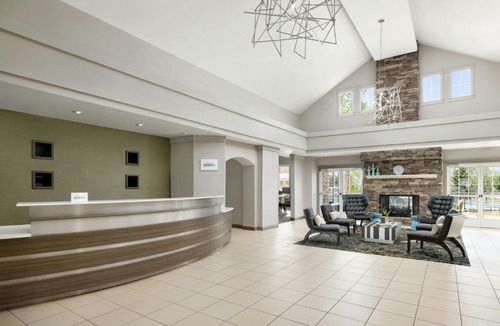 West Des Moines Hotel | Residence Inn by Marriott Des Moines West at Jordan Creek Town Center